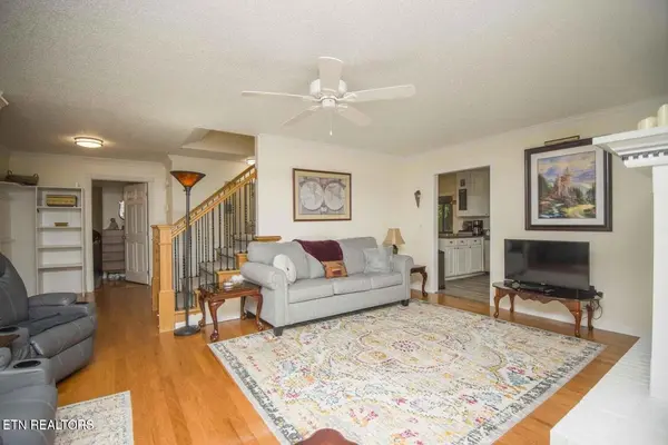 174 Lance Lane, La Follette, TN 37766
