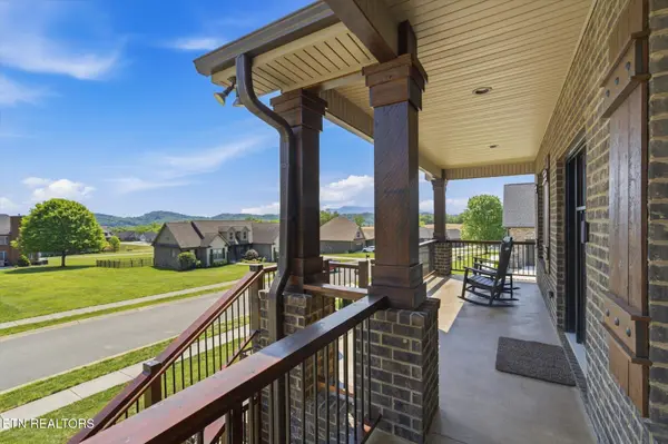 1402 Rippling Waters Circle, Sevierville, TN 37876