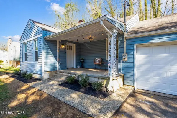 120 Stone Rd, Knoxville, TN 37920