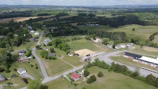 124 Wayland Blvd, Bulls Gap, TN 37711