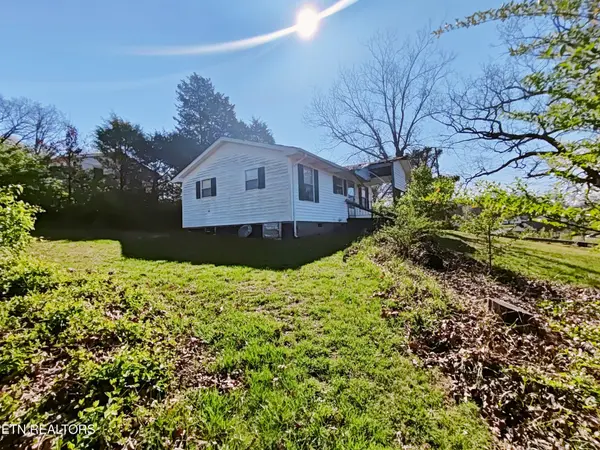 647 W Lamar Alexander Pkwy, Maryville, TN 37801