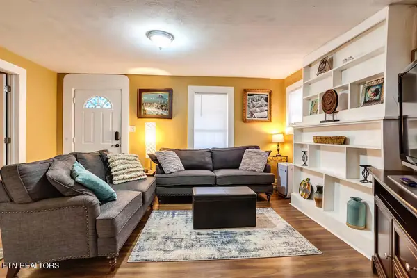 4421 Ellen St, Knoxville, TN 37920
