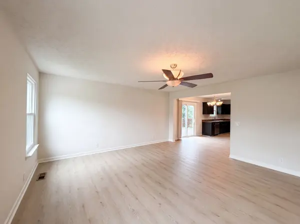 1223 California Dr, Murfreesboro, TN 37129