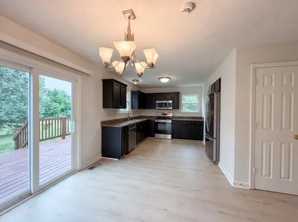 1223 California Dr, Murfreesboro, TN 37129