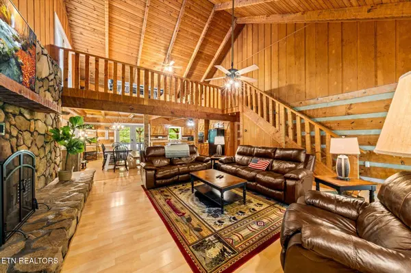 4620 Teague Branch Rd, Hartford, TN 37753