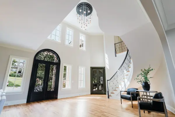 9 Oxmoor Ct, Brentwood, TN 37027