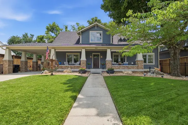 702 Skyview Dr, Nashville, TN 37206
