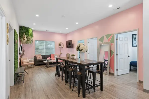941 Main St #105, Nashville, TN 37206