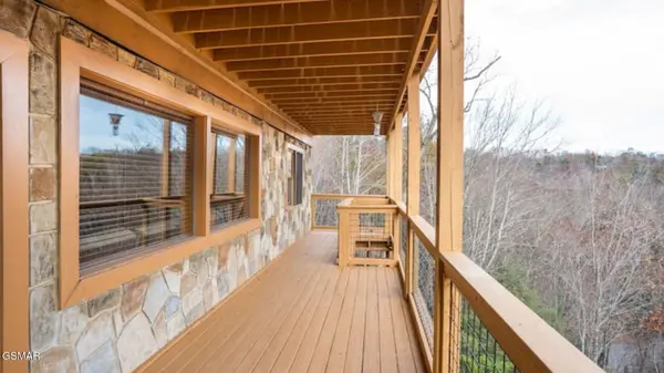 449 Lucerne Way, Gatlinburg, TN 37738