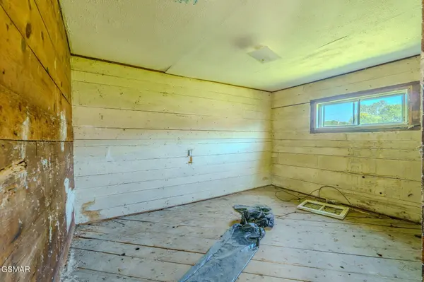 3208 Black Oak Street, Pigeon Forge, TN 37863