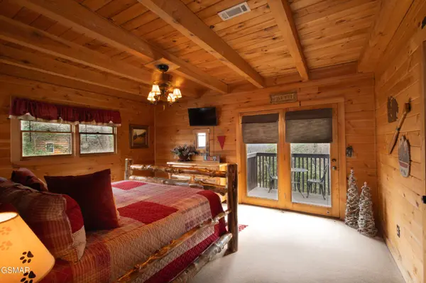 1011 Elm Circle, Sevierville, TN 37876