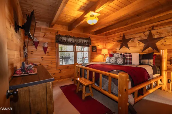 1011 Elm Circle, Sevierville, TN 37876
