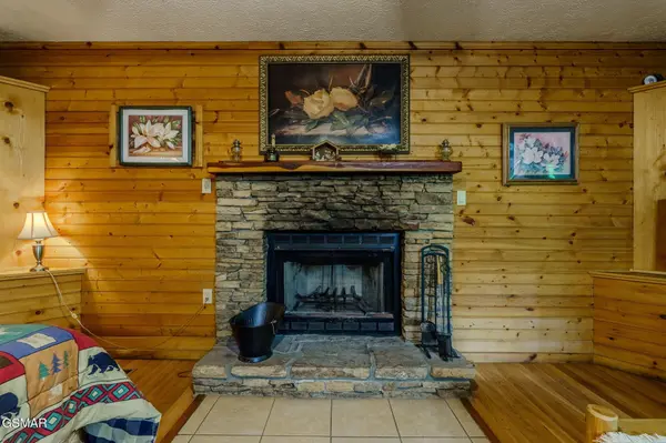 3376 Bear Mountain Lane, Sevierville, TN 37876