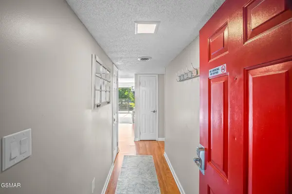 526 Briarcliff Way #102, Pigeon Forge, TN 37863