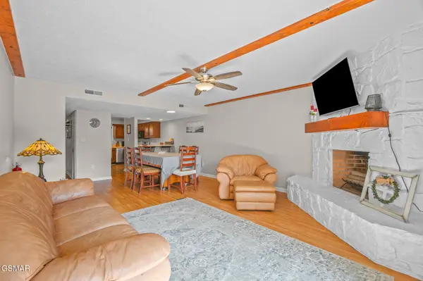 526 Briarcliff Way #102, Pigeon Forge, TN 37863