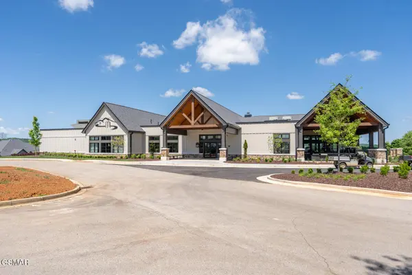 203 Flip Flop Way, Loudon, TN 37774