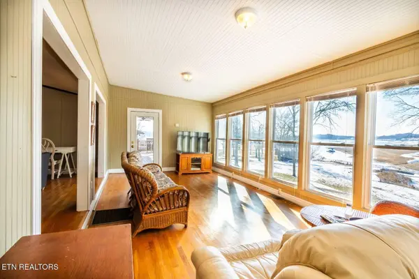 1369 Paradise Lane, Dandridge, TN 37725