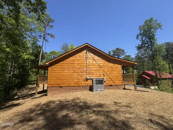 4002 Wears Cove Road, Sevierville, TN 37862