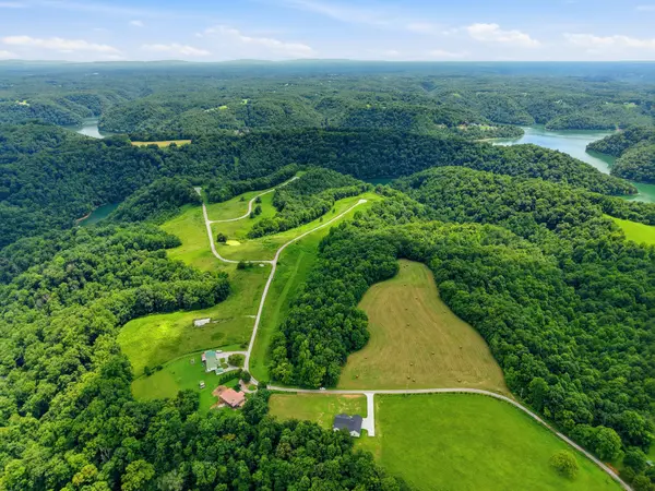 11100 H O Allison Rd, Baxter, TN 38544