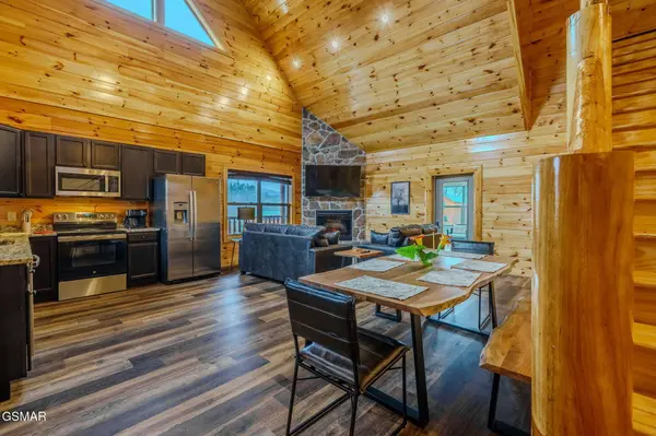 3850 Twilight Way, Pigeon Forge, TN 37862
