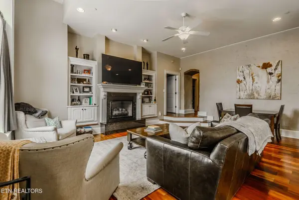 300 S Gay St #103, Knoxville, TN 37902