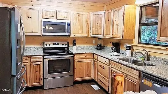 547 Hawks Trail, Gatlinburg, TN 37738