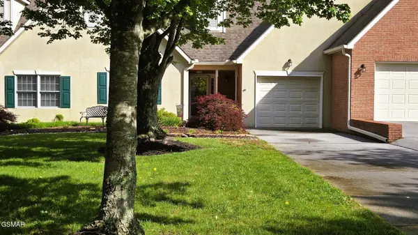 375 Paine Lake Drive, Sevierville, TN 37862