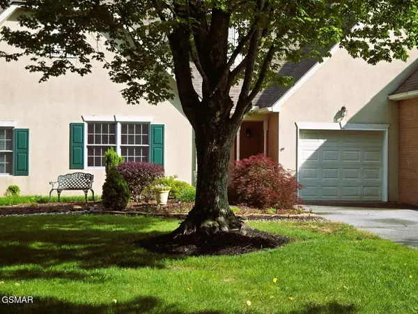 375 Paine Lake Drive, Sevierville, TN 37862