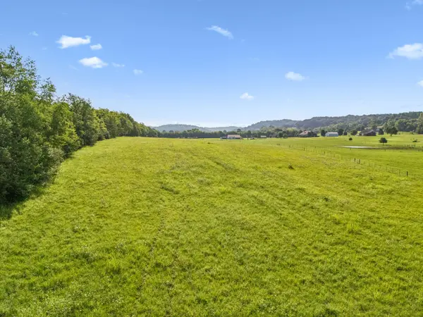 1234 Polk Ln, Columbia, TN 38401