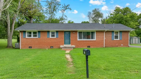 117 Whiteside St, Shelbyville, TN 37160