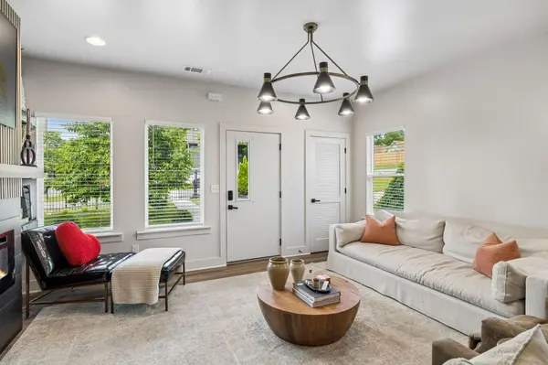 1732B 25th Ave #N, Nashville, TN 37208