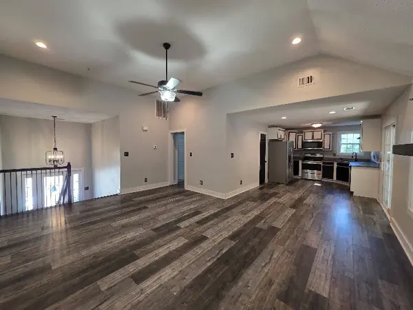 1656 Rains Rd, Clarksville, TN 37042