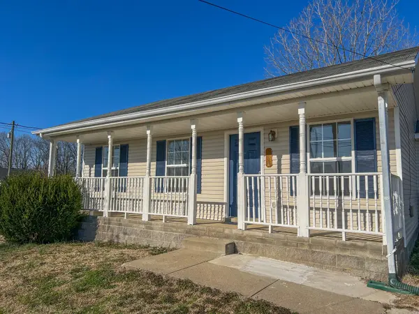 438 Cranklen Cir, Clarksville, TN 37042