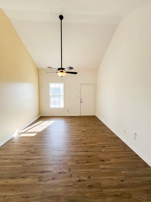 438 Cranklen Cir, Clarksville, TN 37042