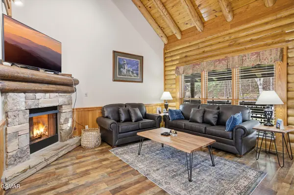 739 Golf View Boulevard, Pigeon Forge, TN 37863