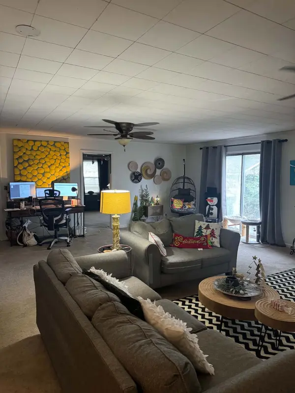 109 Jean St, Paris, TN 38242