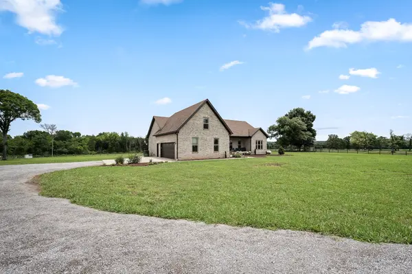 209 Adams Ln, Bell Buckle, TN 37020