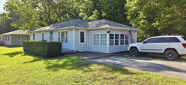 153 Stigall St, Camden, TN 38320