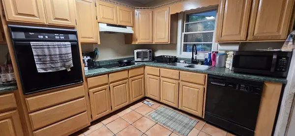 153 Stigall St, Camden, TN 38320