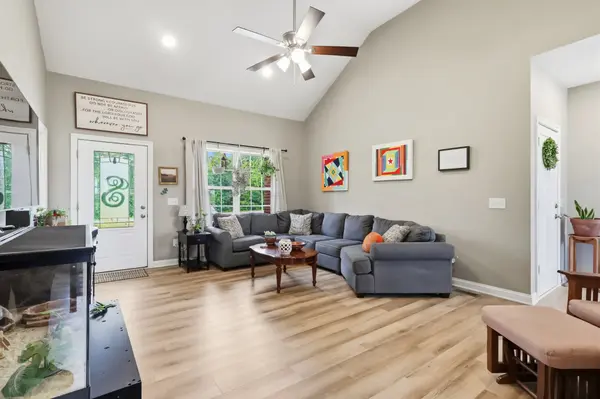 731 Mount Vernon Rd, Bethpage, TN 37022