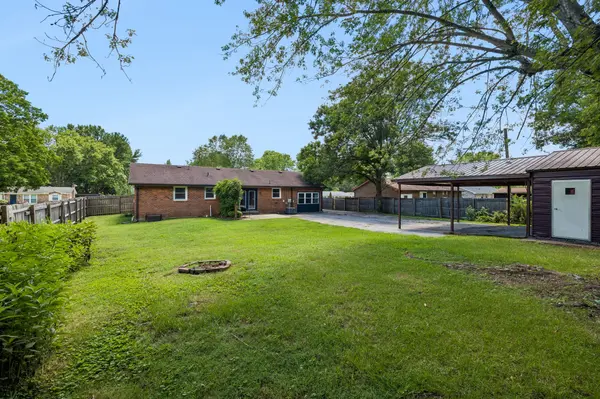 2310 Bradley St, Pleasant View, TN 37146