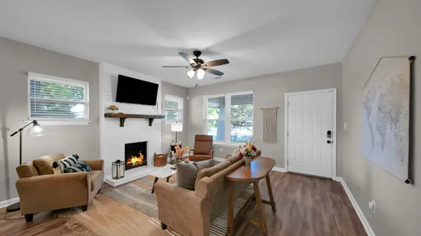 1023 FORREST AVE, Memphis, TN 38105