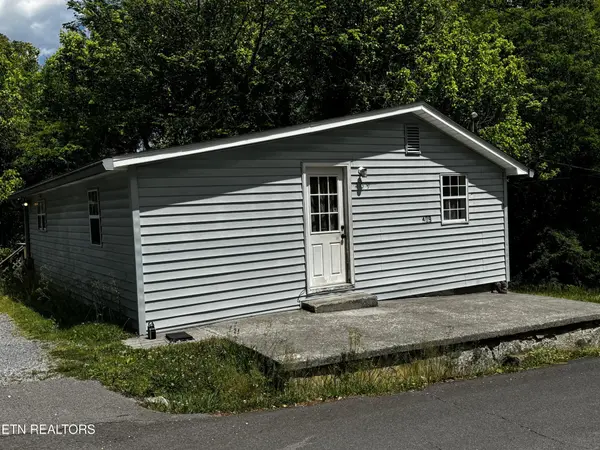 409 Jarnigan St, Clinton, TN 37716