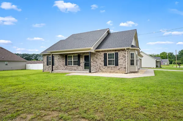 168 Grace Ct, Manchester, TN 37355