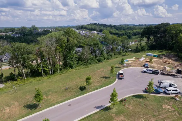 8757 Weller Ln, College Grove, TN 37046