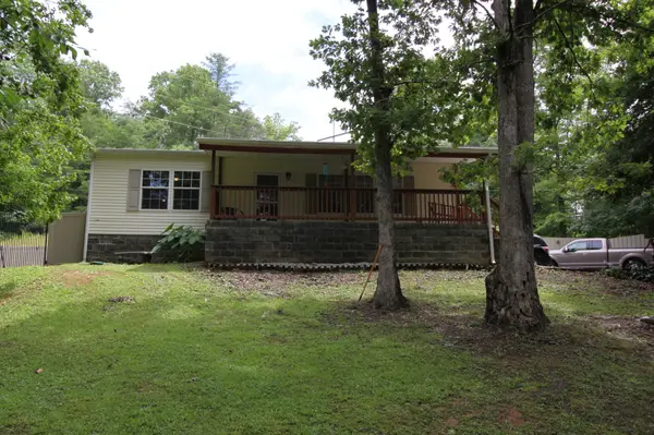 1150 Tranquility Hills Way, Cosby, TN 37722