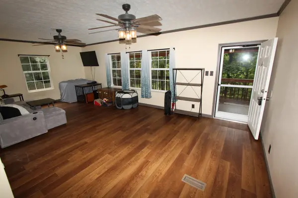1150 Tranquility Hills Way, Cosby, TN 37722