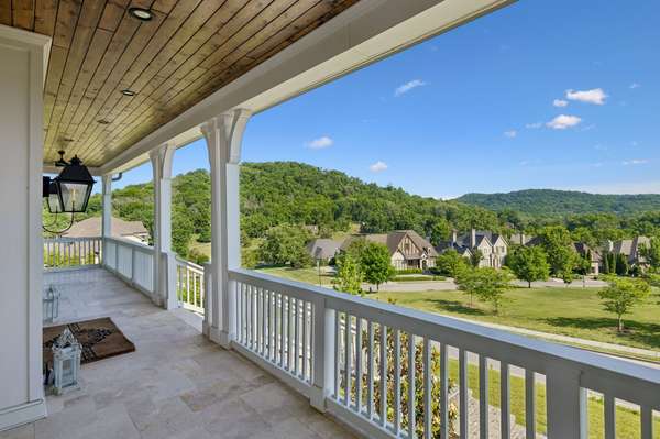 1019 Stockett Dr, Nashville, TN 37221