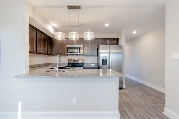 1000 Henry Place Blvd #904, Clarksville, TN 37042