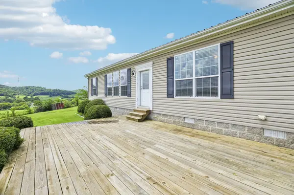 233 Scenic Ln, Auburntown, TN 37016
